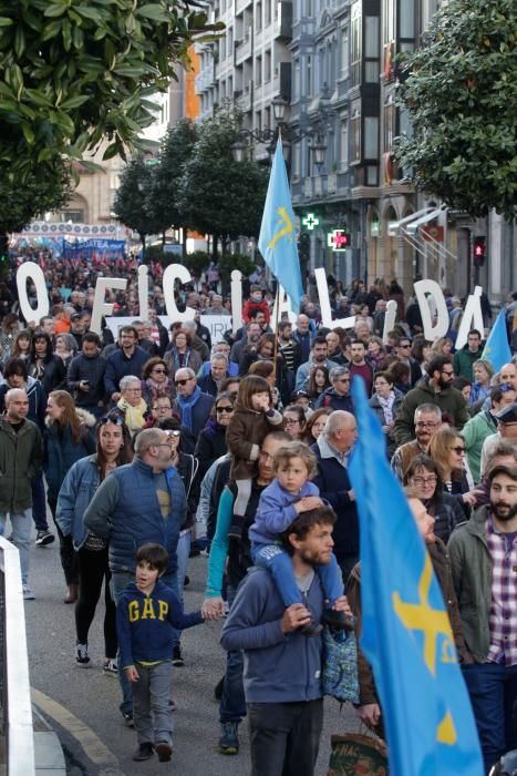 Manifestación por la Oficialidad en Oviedo