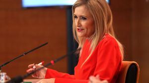 La Fiscalía pide tres años y tres meses de prisión para Cifuentes.