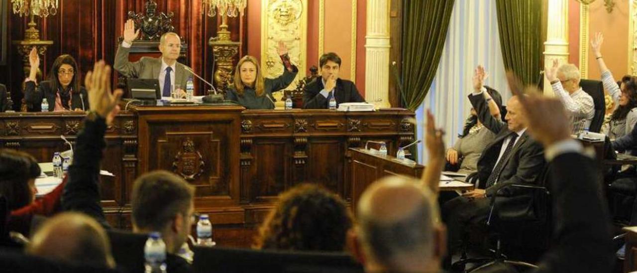 Pleno en el que se aprobó por unanimidad la creación de la comisión sobre la legionela. // Brais Lorenzo