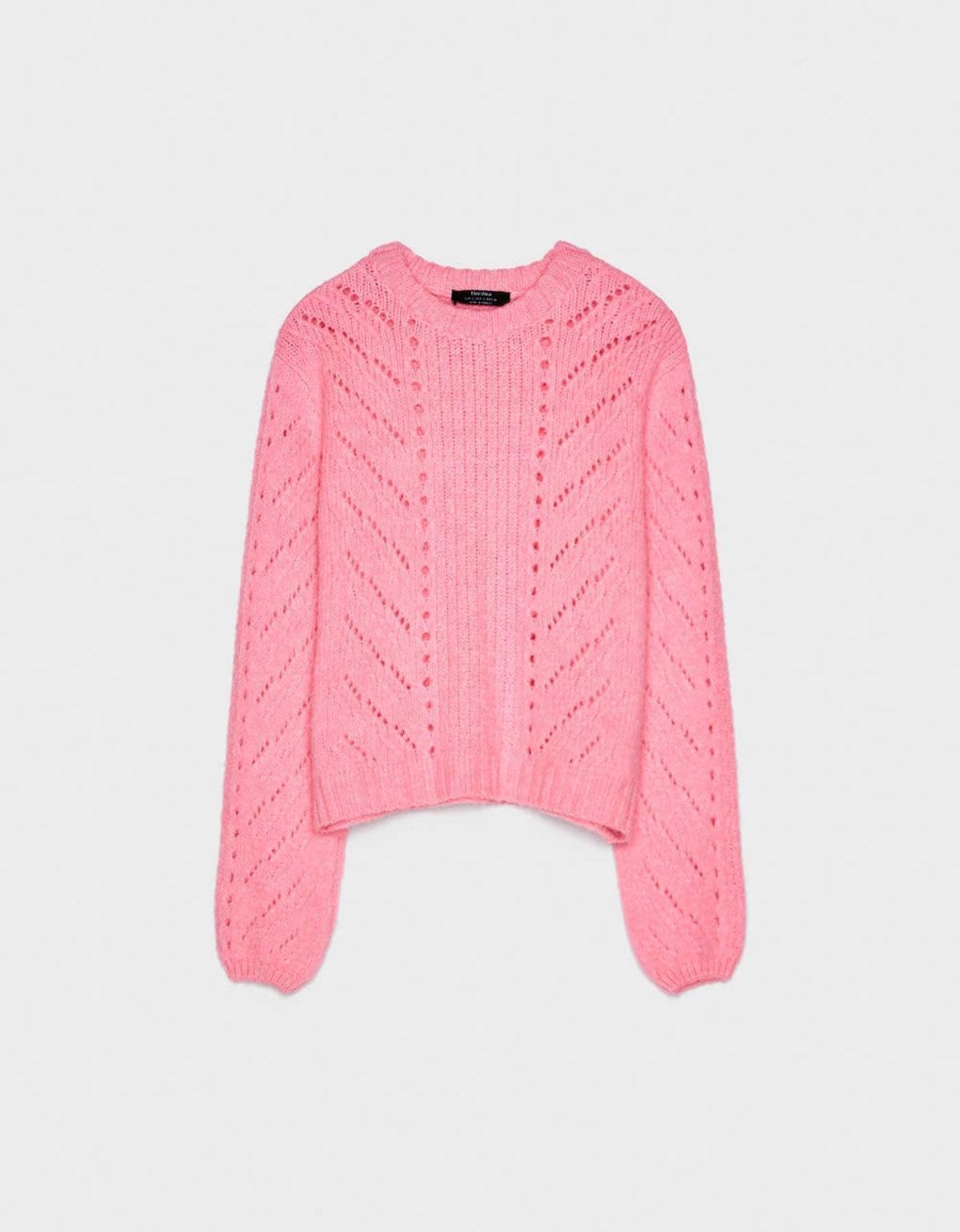 Jersey rosa de Bershka (precio: 22,99 euros) Jersey rosa de Bershka (precio: 22,99 euros)
