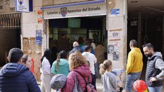 Alerta desempleados: esto es lo que pasa si cobras el paro y ganas la Lotería de Navidad