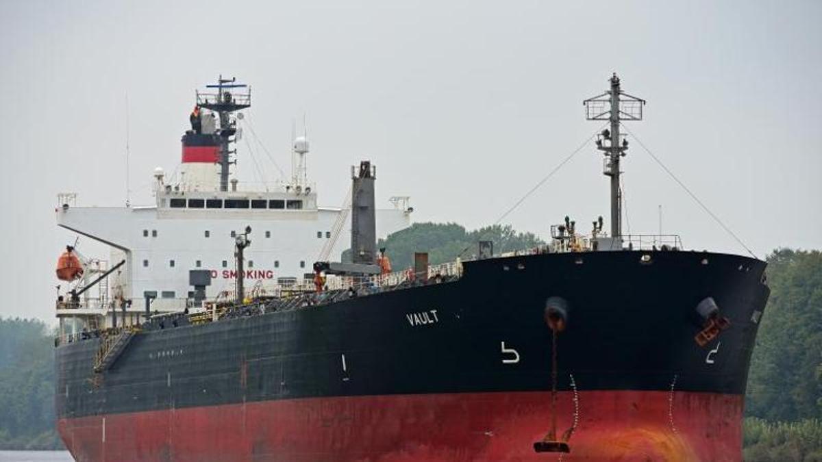 Petrolero ruso 'Agate'