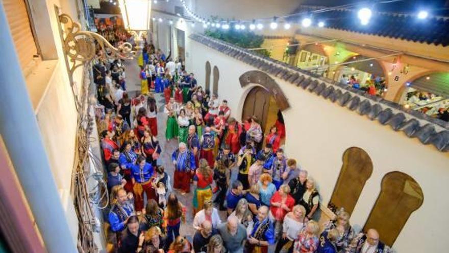 Los cuartelillos de Elda, en el centro de la polémica entre las Fallas y los Moros y Cristianos.