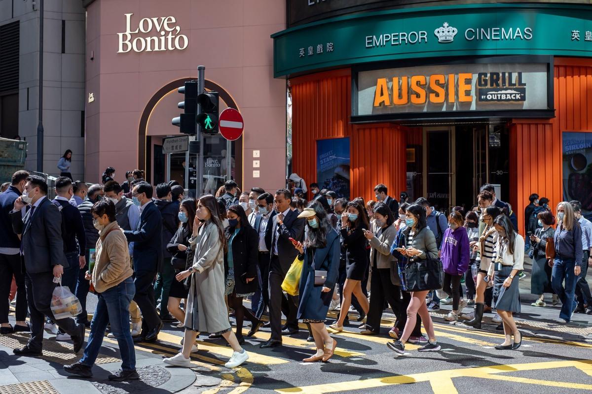 Adiós a las mascarillas en Hong Kong