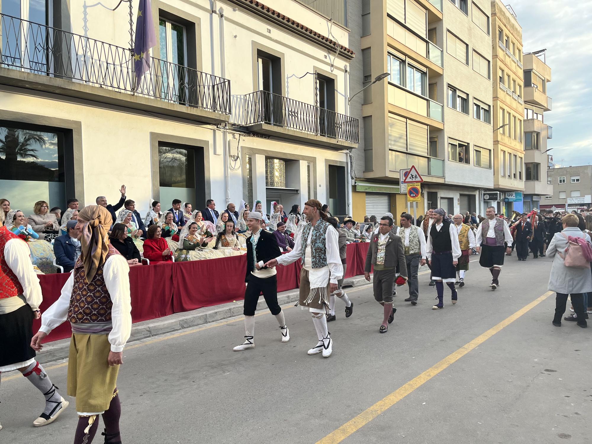 Las mejores imágenes de la ofrenda floral a la Mare de Déu de la Mar en Benicarlò