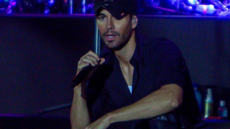 Enrique Iglesias, obligado a cancelar su último concierto por problemas de salud