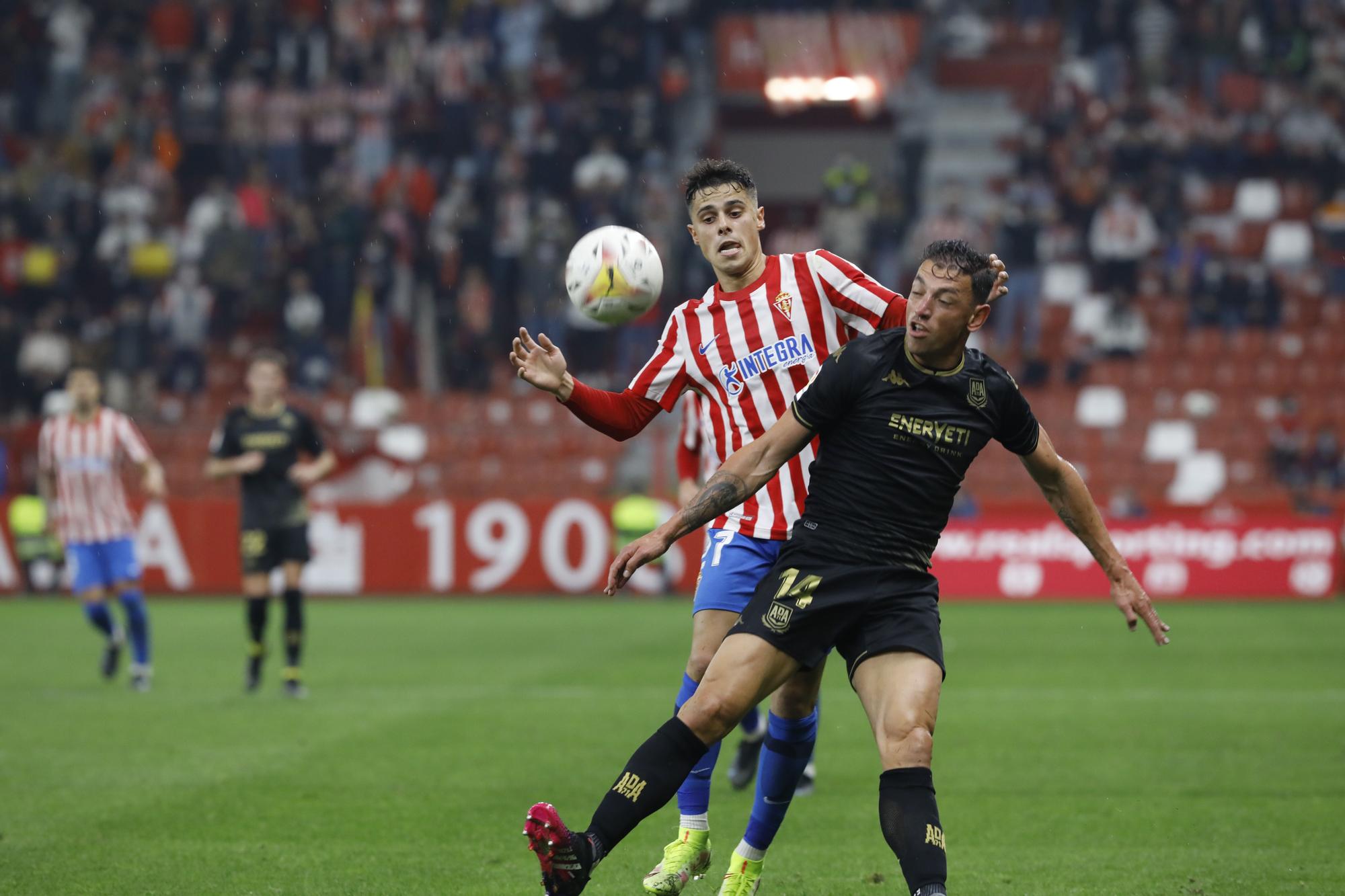 En imágenes: así fue el partido entre el Sporting y el Alcorcón