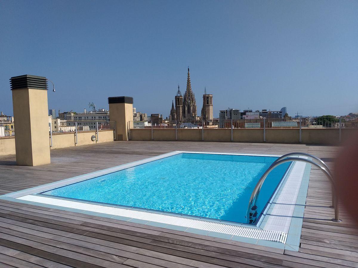 Piso en Barcelona con piscina 1