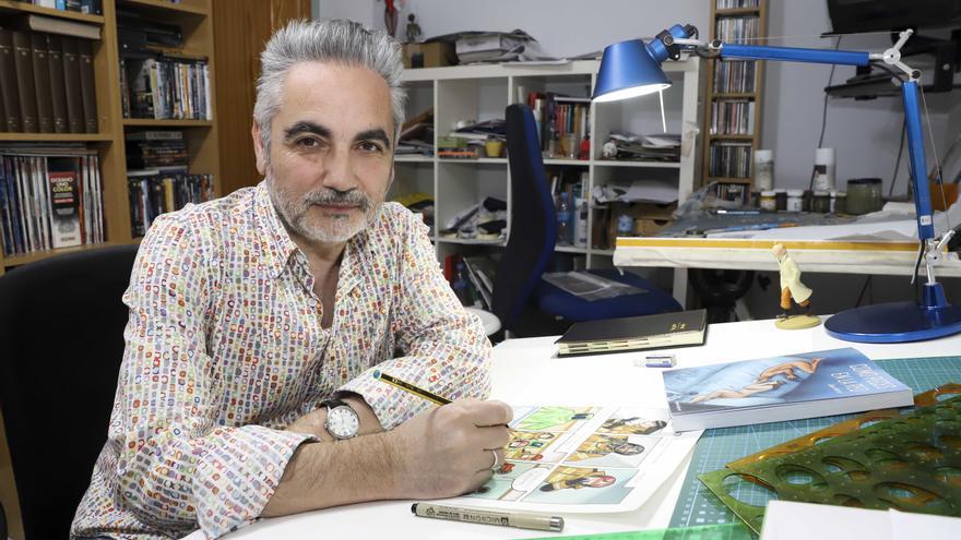 Juan Álvarez presenta hoy, en la librería 7 héroes de Murcia, su libro ‘Música in the RM’