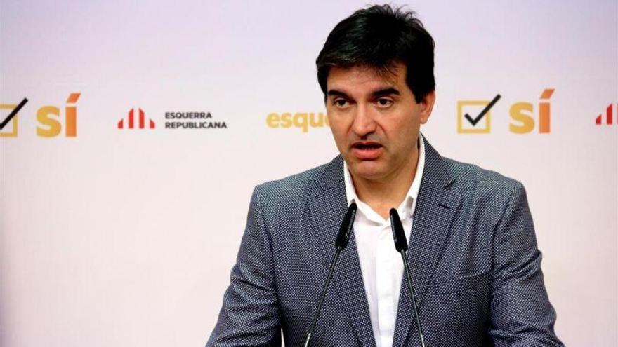 ERC alega ahora que Rovira habló de &quot;muertos&quot; por comentarios públicos de Cospedal y Casado