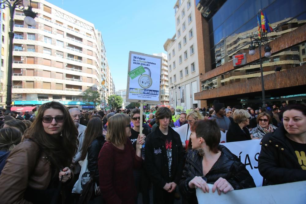 Clamor en València por los refugiados y los derechos humanos