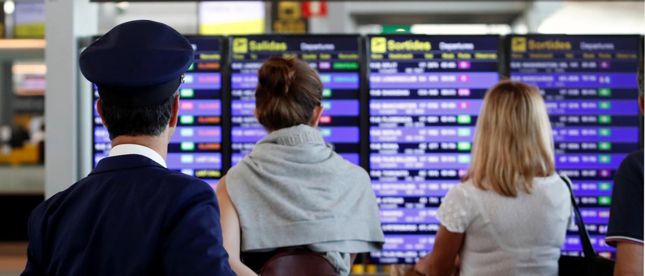El vuelo Vigo-Barcelona de Ryanair permitirá enlazar con hasta 21 destinos diferentes.