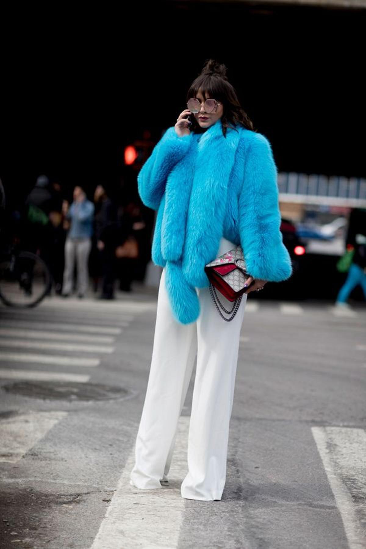 Abrigo de pelo: NY Street style, chaqueta azul