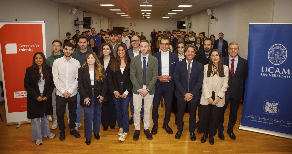 Asistentes a la presentación del programa 'Generación talento' de Fundación Princesa de Girona, en el salón de actos de la UCAM