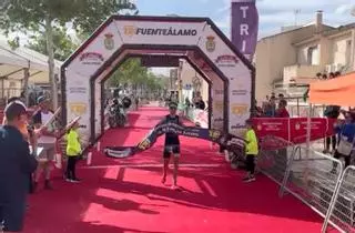 David Cantero gana la prueba masculina del Triatlón de Fuente Álamo