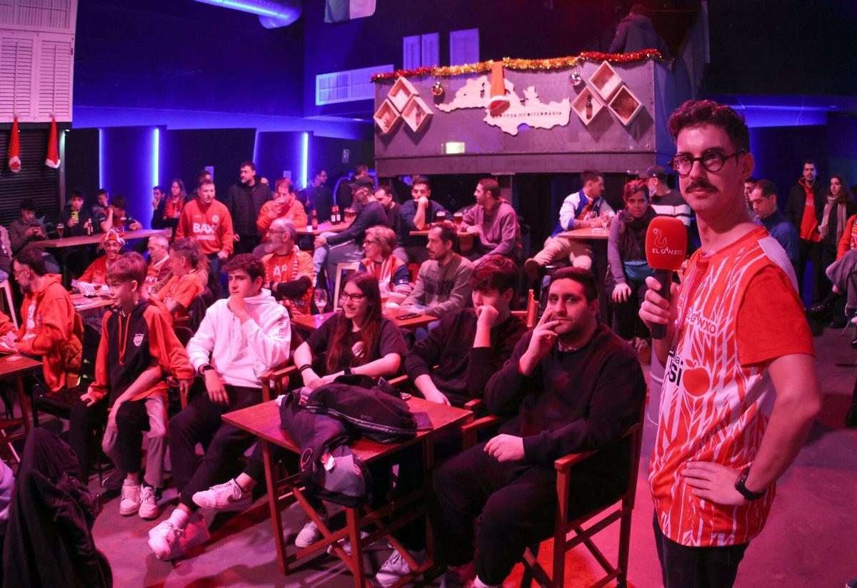 Totes les fotos de la retransmissió d'El Ganxo del partit entre el Hapoel i el Baxi