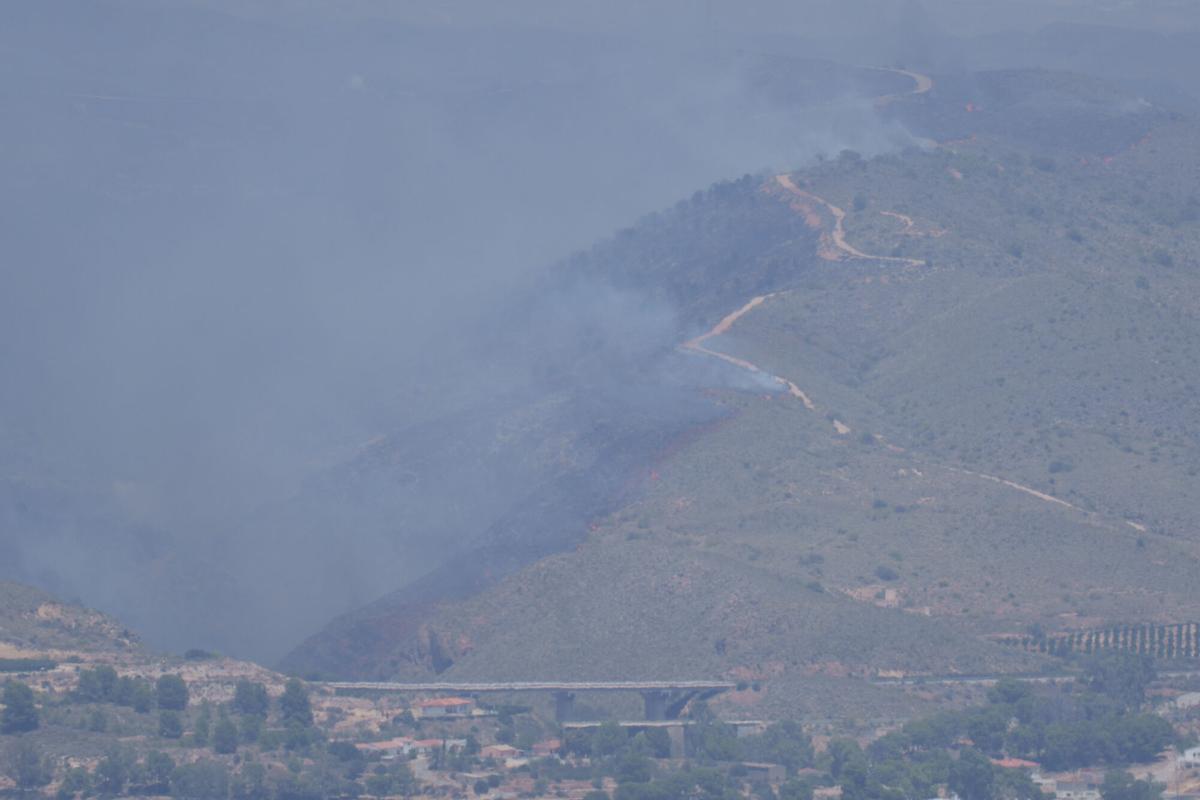 Imagen del incendio forestal declarado en la zona de los Gallardos (Almería), a 10 de julio de 2026, en Los Gallardos, Almería, Andalucía (España).
