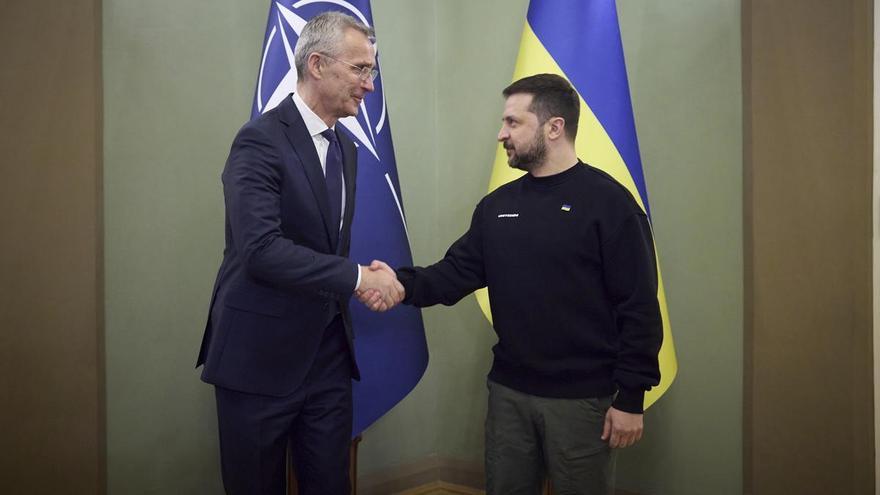 Stoltenberg urge a seguir apoyando a Ucrania a liberar todo el territorio posible