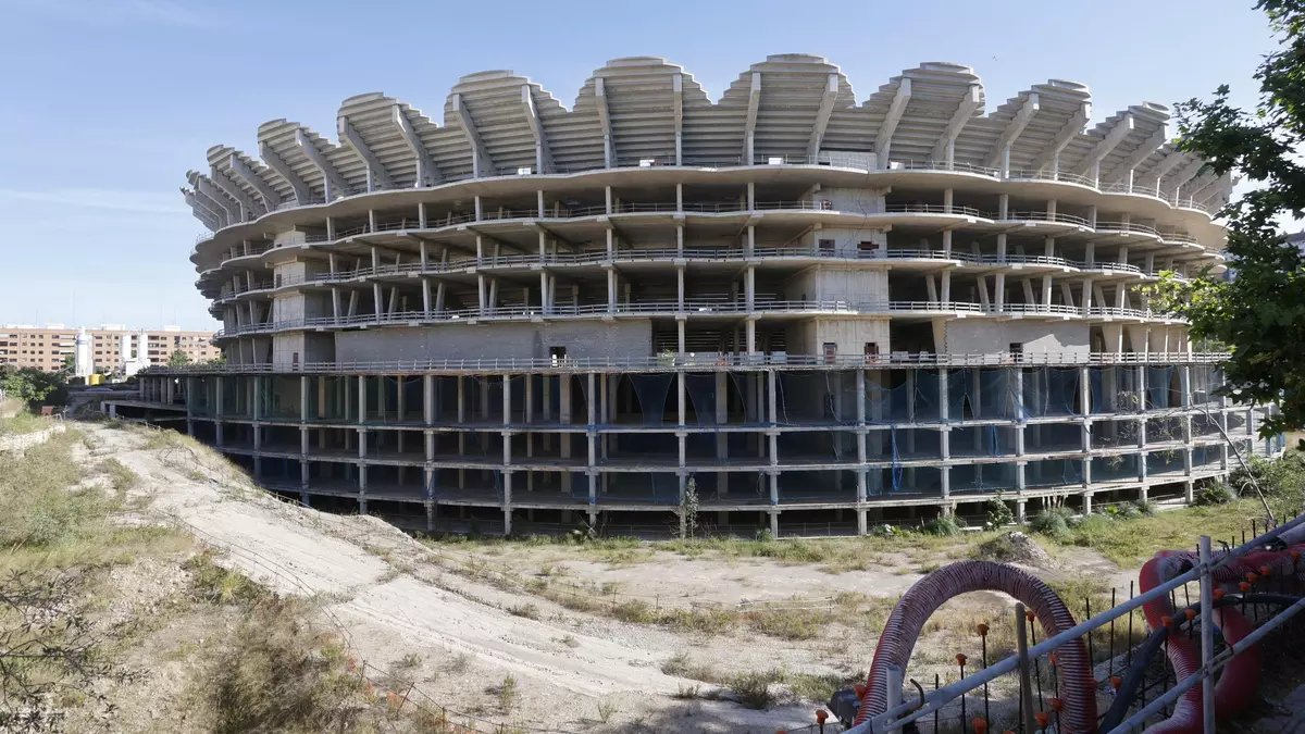 El Valencia CF ataca a Libertad y dice que los intereses de Lim y los valencianistas son los mismos