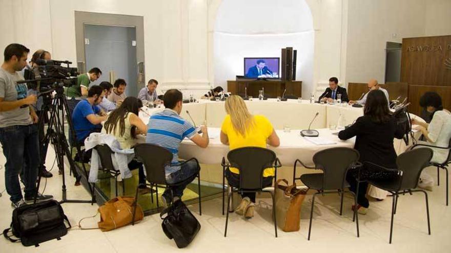 La Asamblea de Extremadura prevé una reforma de su reglamento para que la sociedad participe