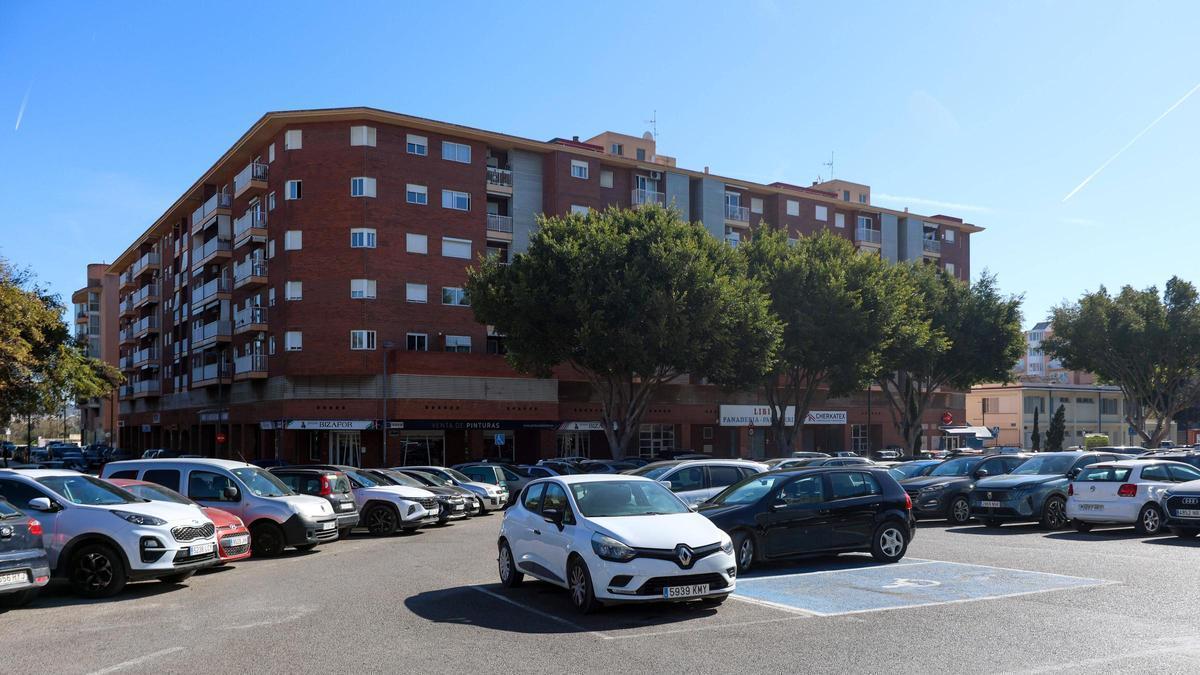 A close-up of the site where the parking garage on Abel Matutes Boulevard will be built.