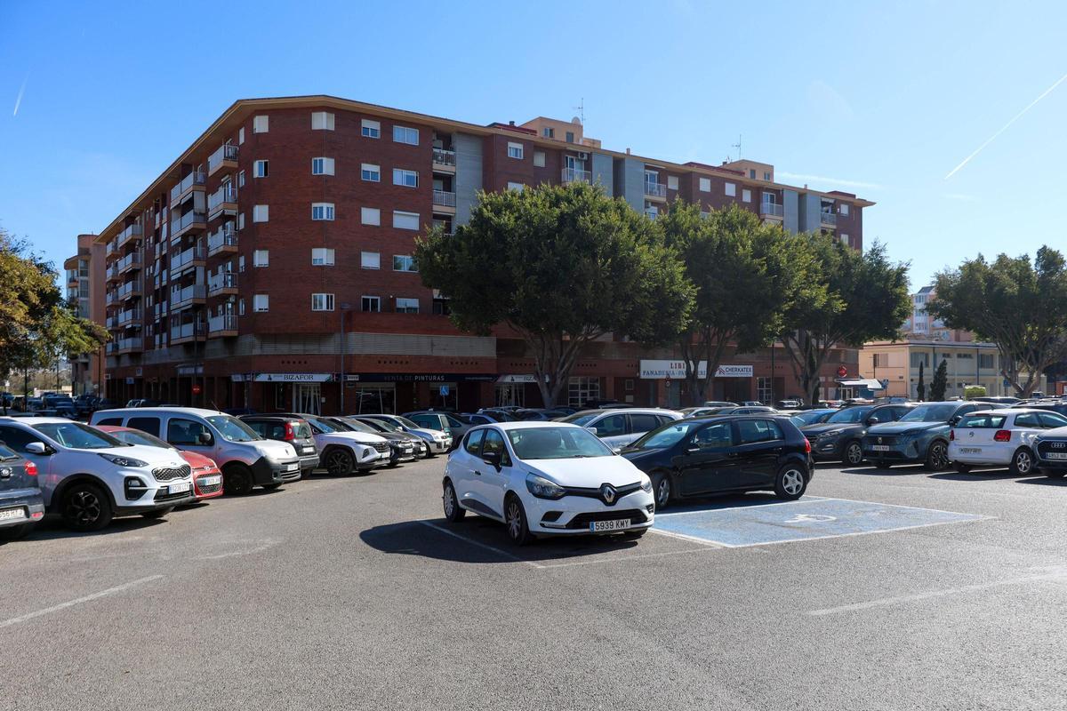 Detalle del terreno donde se construirá el edificio de aparcamientos del bulevar Abel Matutes.