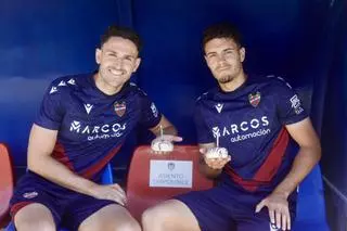 El Sporting presenta al Levante una oferta de cesión por Jorge Cabello