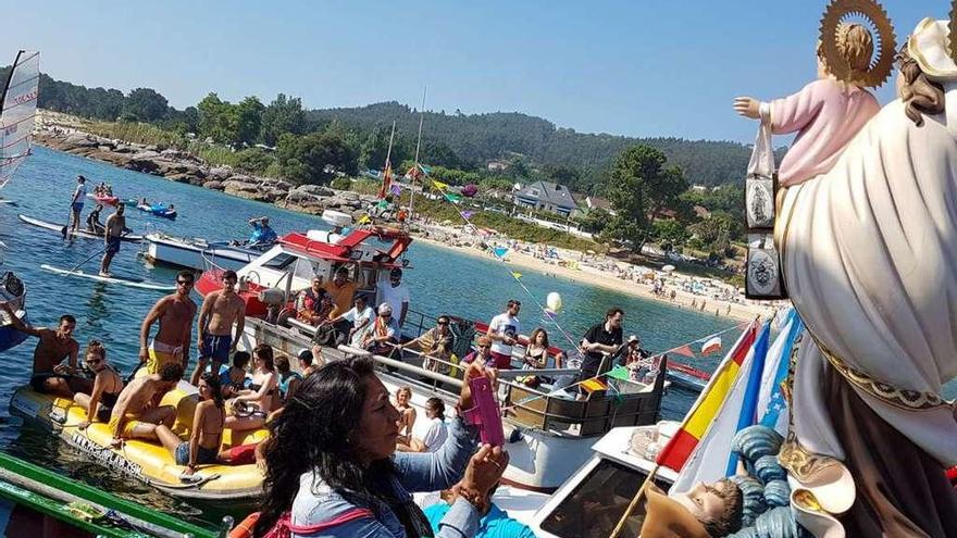 Procesión marinera del Día del Carmen del pasado año. // Gonzalo Núñez