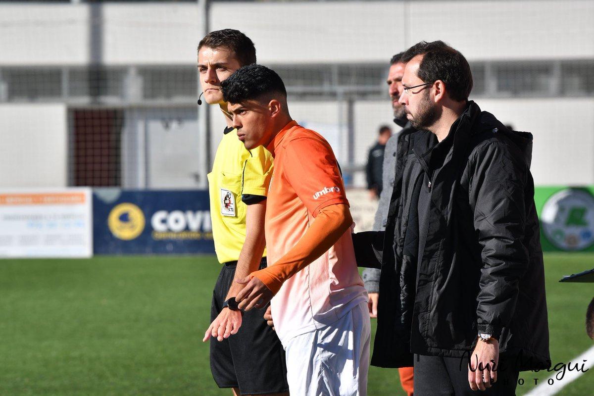Pedro Porro abans d'entrar en un partit amb el Peralada.