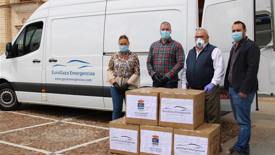 Coronavirus en Córdoba: el Ayuntamiento de La Carlota reparte 15.000 mascarillas entre sus vecinos