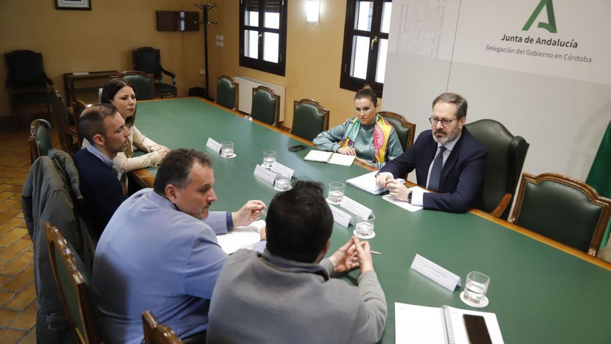 Reunión de Adolfo Molina con los alcaldes de las cuatro ELA de la provincia.