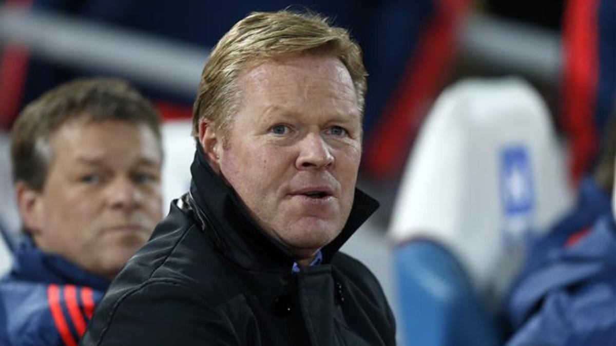 Koeman, durante un partido de la Premier