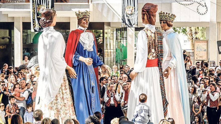 Unas fiestas cargadas de tradición y unión en Petrer