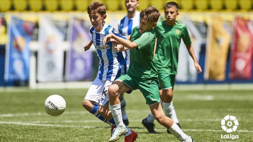 El Clinic Pasión Centenaria reunirá este domingo a futbolistas de 7 a 15 años