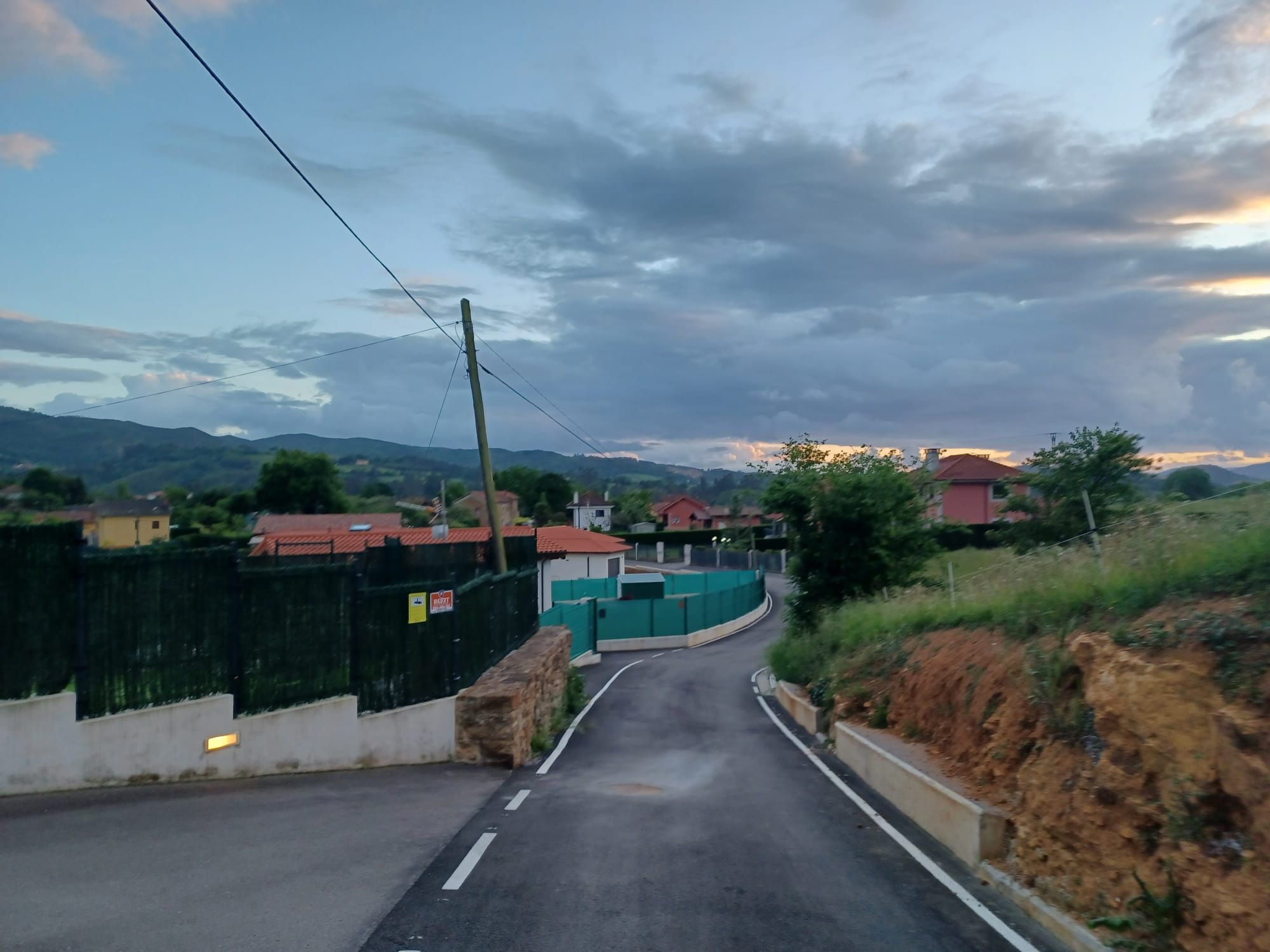 Ables está de moda: la parroquia de Llanera crece con una nueva urbanización y la rehabilitación de casas