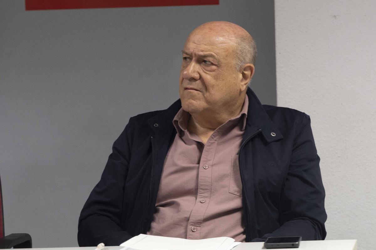 Una tensa asamblea de Hogueras