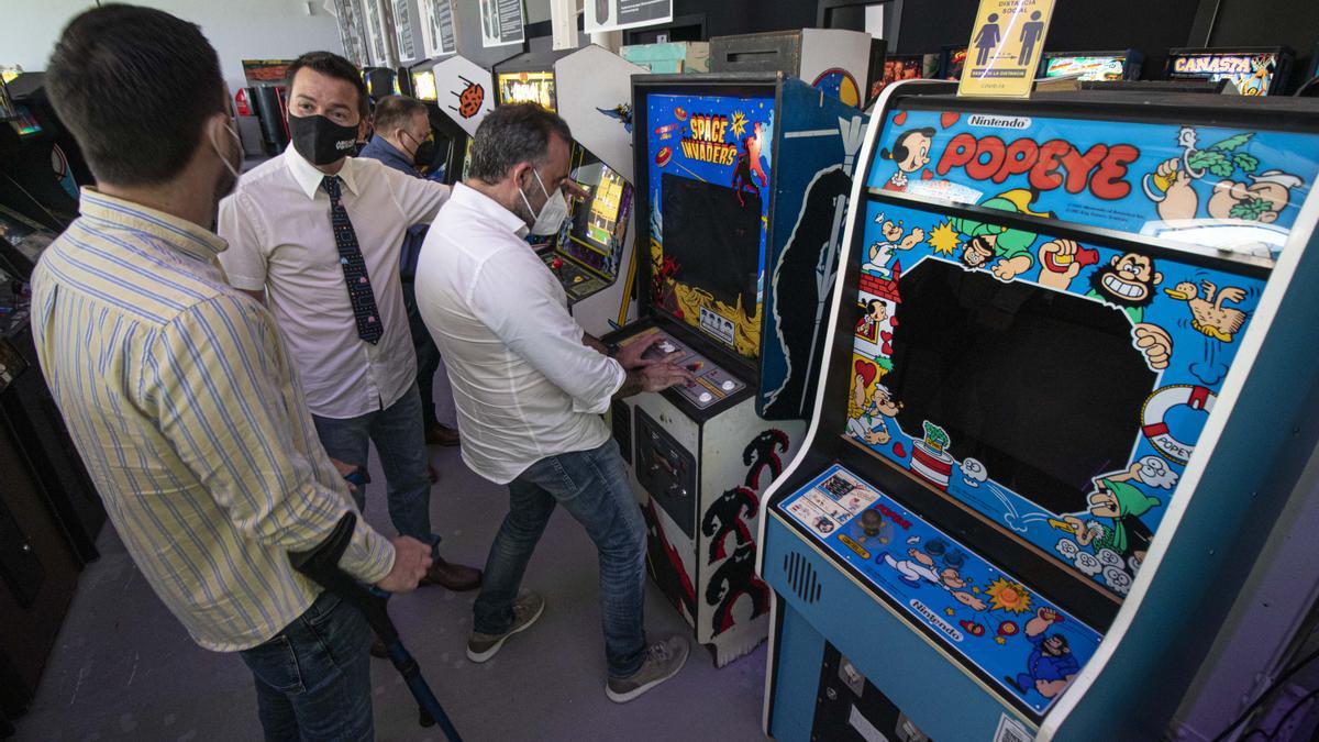 El Museo Arcade Vintage de Ibi reabre con un aula formativa