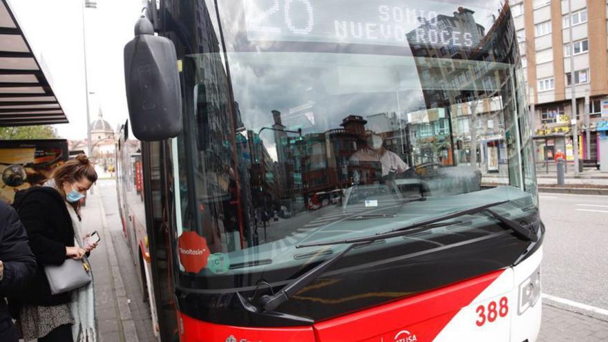 La empresa municipal de autobuses hace frente a sus males: las claves de su renovación