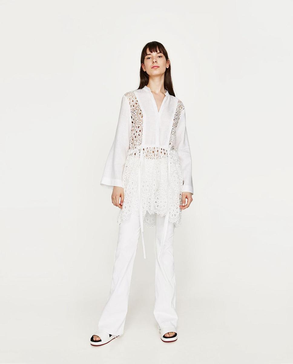 Zara apuesta por los looks blancos: túnica
