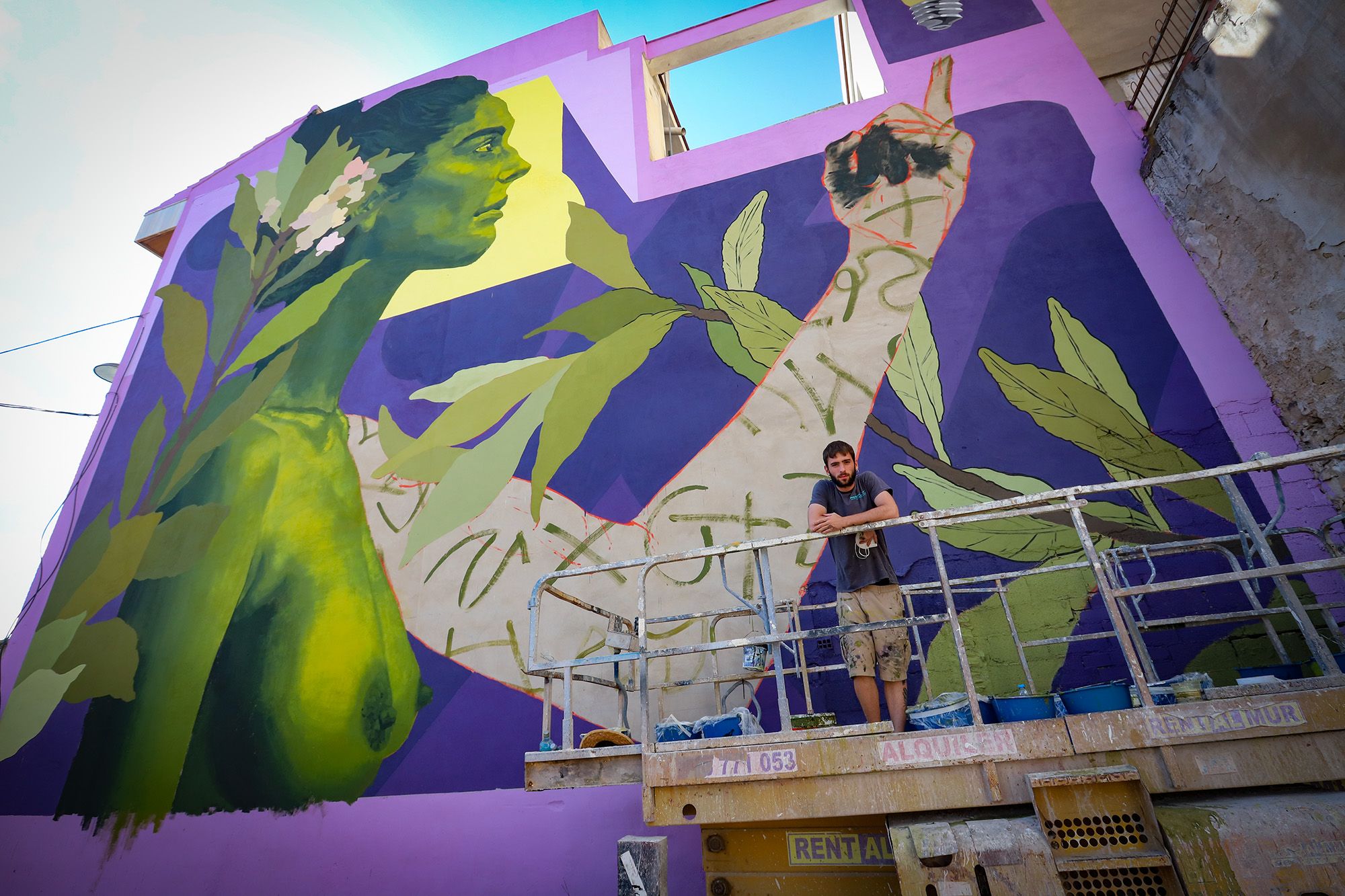 Un mural en Bigastro para homenajear la inventiva de las mujeres en la historia