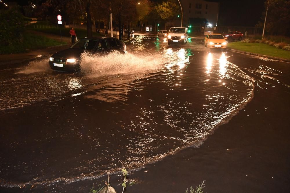 Una tromba de agua deja inundaciones en A Coruña