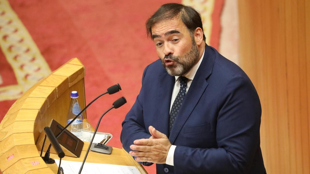 Alberto Pazos durante una intervención en el Parlamento en la pasada legislatura