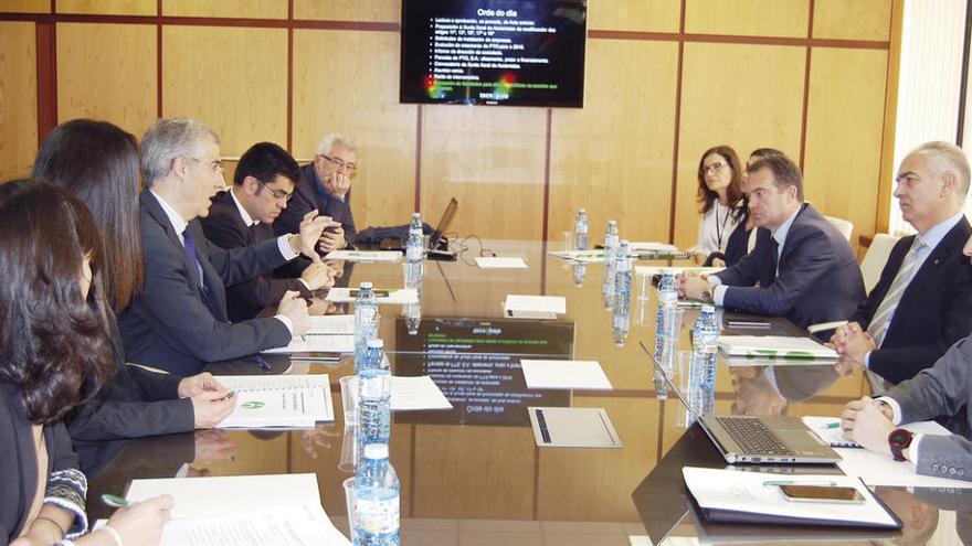 Reunión ayer del consejo de administración del Parque Tecnológico de Galicia en San Cibrao das Viñas.