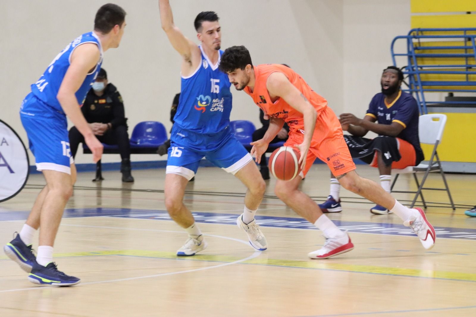 El Liberbank Oviedo Baloncesto gana en Melilla (72-80)