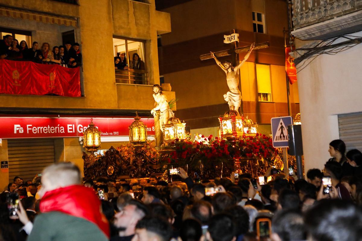 Las mejores imágenes de la noche del Paso Encarnado en Lorca.