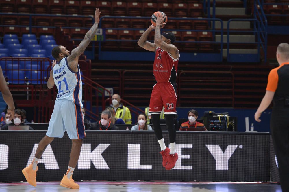 Armani Milan - Valencia Basket, en imágenes