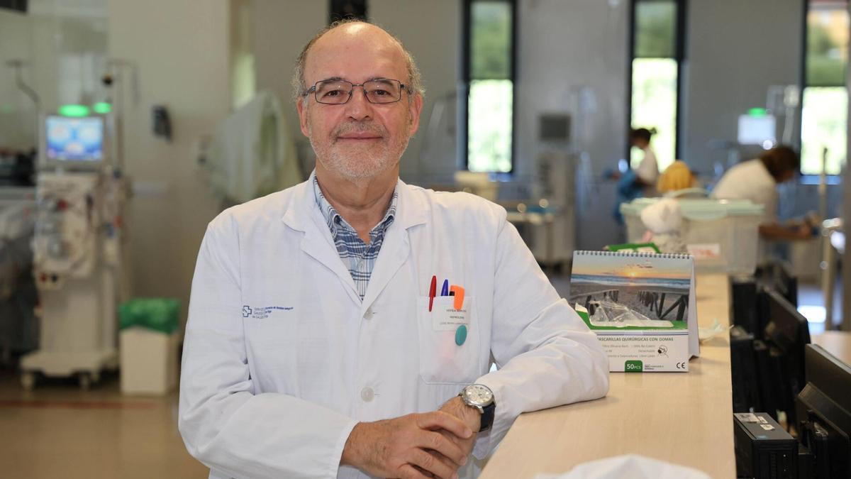 José María Lamas Barreiro, jefe de Nefrología del Área Sanitaria de Vigo, en el Cunqueiro.