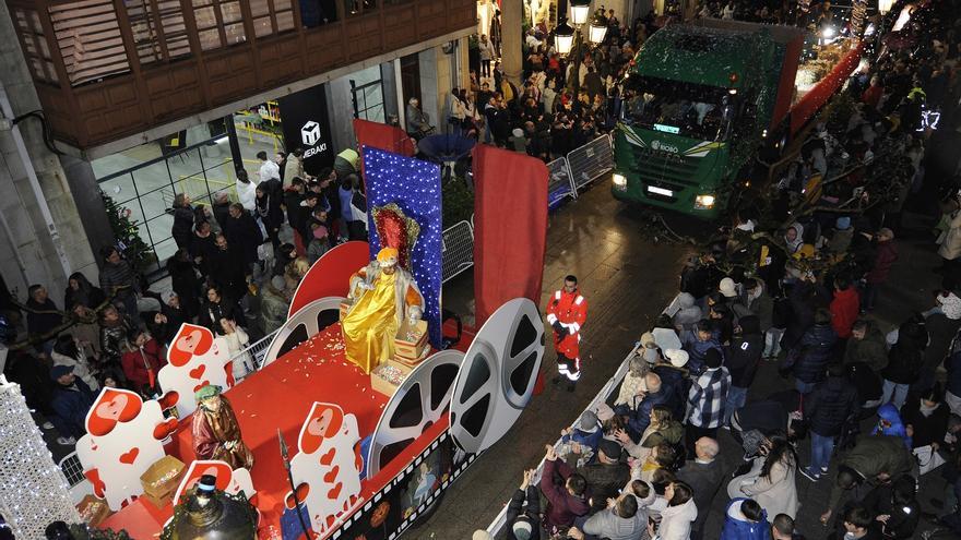 Cabalgata de Reyes en Deza-Tabeirós: la magia se impone a los elementos