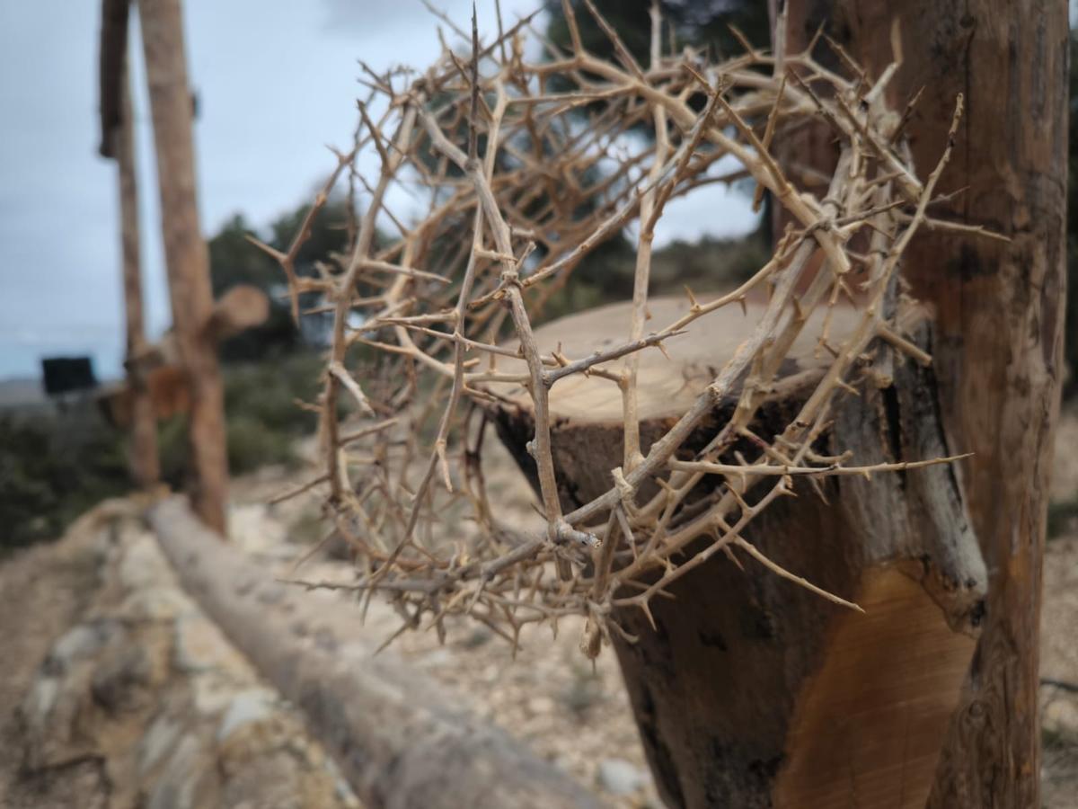 En imágenes | El Drama de la Cruz de Alcorisa conmueve con una puesta en escena más espectacular en el Monte Calvario