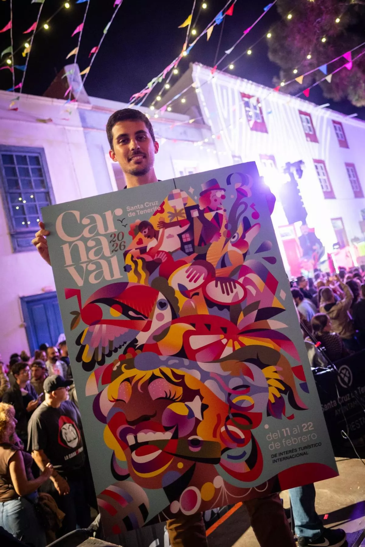 Hector Expósito gana a la quinta el cartel anunciador del Carnaval de Santa Cruz de Tenerife 2026